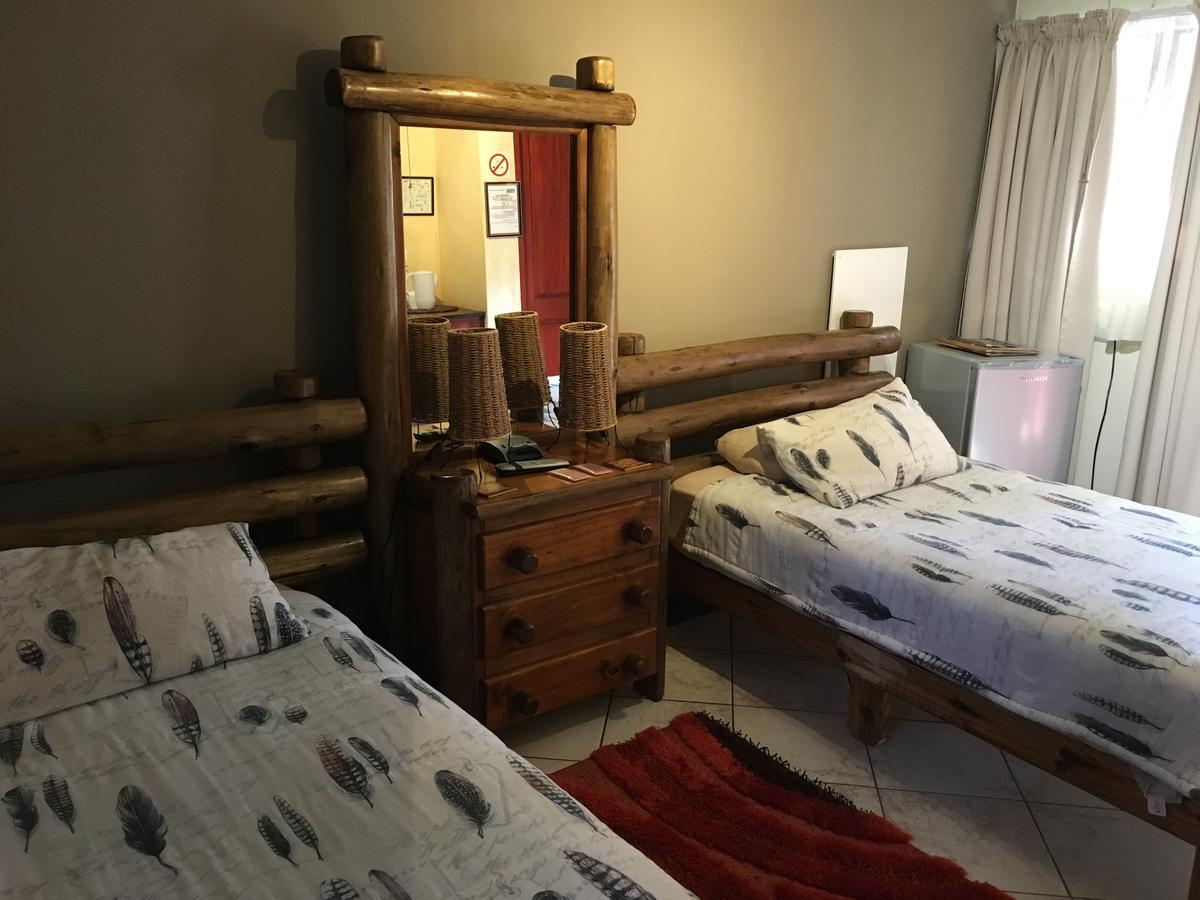 Lions Rest Guest House Germiston Exterior foto